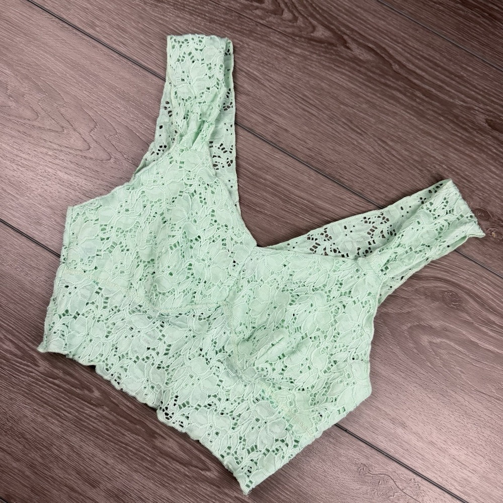 Audrey 3+1 Women's Sleeveless Lace V Neck Floral Top Mint Green Size‎ Large